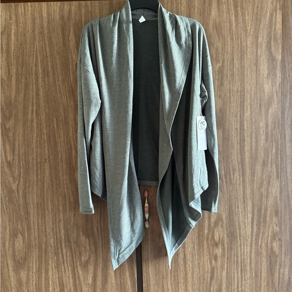 Balance Collection “H. Duck Green”Clarissa Tie Front Cardigan - Picture 1 of 4